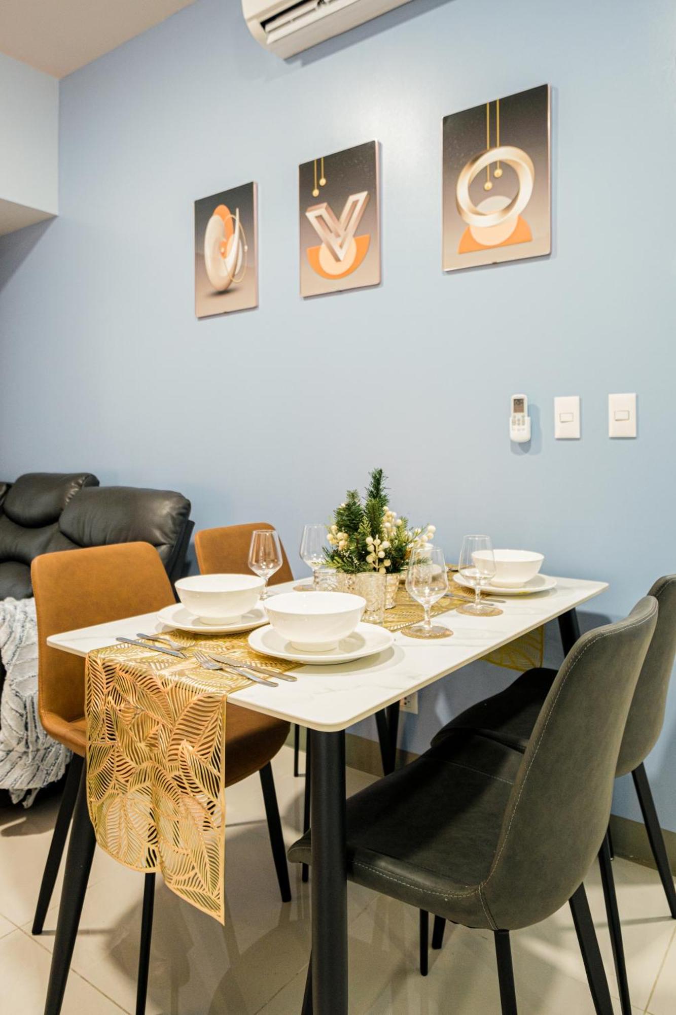 Bgc 2Br Uptown Parksuites With Balcony And Bathtub 마닐라 외부 사진